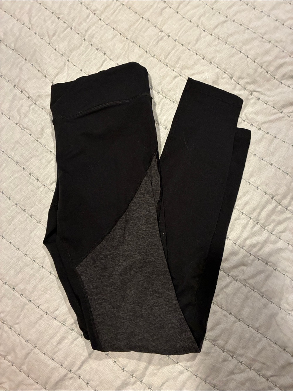 Runin rabbit Black and Charcoal Two-Tone Leggings